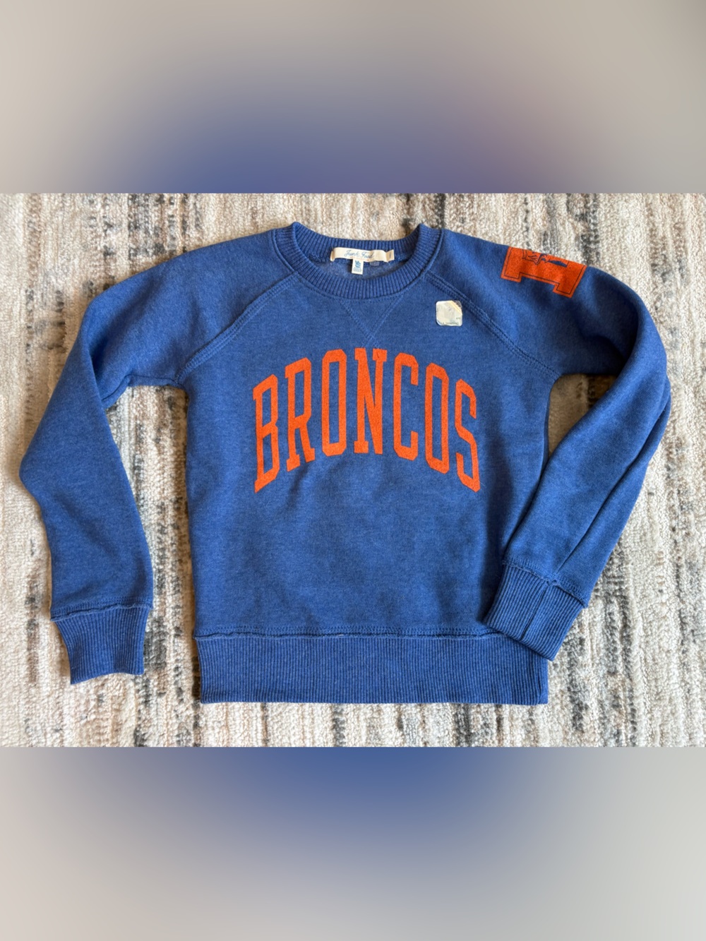 Youth Kids S Small Colorado Denver Broncos NFL Football Crew Neck Sweatshirt NWT